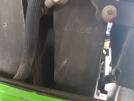 Deutz Agrotron M620, M610, M615,m640,ttv620, 610, Oil Cooler 0.015.6911.2/10 - Radiaator: pilt 3 Deutz Agrotron M620, M610, M615,m640,ttv620, 610, Oil Cooler 0.015.6911.2/10 - Radiaator: pilt 3
