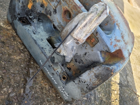 Deutz Agrotron Series 135 Front Weight Carrier 1000 Kg 04425559, 0.012.9556.3, - Vastukaal: pilt 4 Deutz Agrotron Series 135 Front Weight Carrier 1000 Kg 04425559, 0.012.9556.3, - Vastukaal: pilt 4