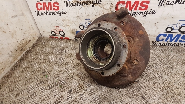 Deutz Dx 3.90, 3.70, 6807, 7007, 7207, 7807 Rear Axle Brake Support - Piduriosad - Traktor: pilt 2 Deutz Dx 3.90, 3.70, 6807, 7007, 7207, 7807 Rear Axle Brake Support - Piduriosad - Traktor: pilt 2