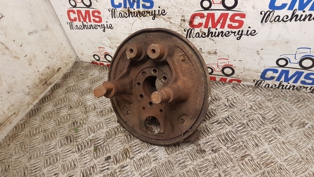 Deutz Dx 3.90, 3.70, 6807, 7007, 7207, 7807 Rear Axle Brake Support - Piduriosad - Traktor: pilt 1 Deutz Dx 3.90, 3.70, 6807, 7007, 7207, 7807 Rear Axle Brake Support - Piduriosad - Traktor: pilt 1