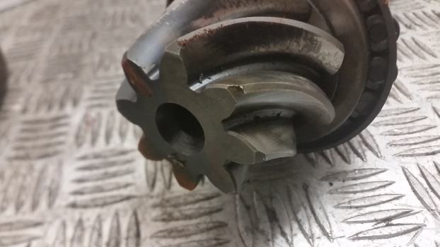 Deutz Dx4.70 Transmision Bevel Gear Assembly - Jõuülekanne - Traktor: pilt 2 Deutz Dx4.70 Transmision Bevel Gear Assembly - Jõuülekanne - Traktor: pilt 2