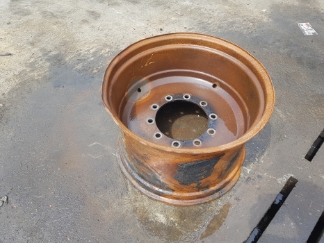 Fendt 724 S4 Massey Ferguson Front Wheel Rim W18x28 H718701024018 - Velg - Traktor: pilt 1 Fendt 724 S4 Massey Ferguson Front Wheel Rim W18x28 H718701024018 - Velg - Traktor: pilt 1