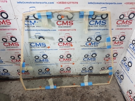 Fermec 750, 760, 860, 865, 955 Case 595 Sle Rear Cab Glass 113241 - Aken ja varuosad - Traktor: pilt 1 Fermec 750, 760, 860, 865, 955 Case 595 Sle Rear Cab Glass 113241 - Aken ja varuosad - Traktor: pilt 1