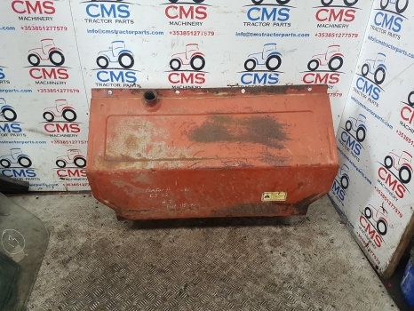 Fiat 115-90, 140-90, 130-90, 160-90, 180-90 Fuel Tank 5133526, 5110558, 5151991 - Kütusepaak - Põllutööseade: pilt 1 Fiat 115-90, 140-90, 130-90, 160-90, 180-90 Fuel Tank 5133526, 5110558, 5151991 - Kütusepaak - Põllutööseade: pilt 1