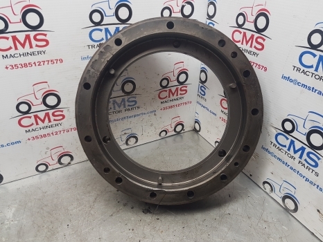 Fiat 140-90, 130-90, 160-90 Rear Axle Spacer Brake Housing 5117648, 5117658 - Piduriosad - Traktor: pilt 4 Fiat 140-90, 130-90, 160-90 Rear Axle Spacer Brake Housing 5117648, 5117658 - Piduriosad - Traktor: pilt 4