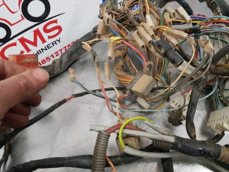 Kaablid/ Juhtmestik Fiat 160-90, 140-90, 115-90, 180-90, 160-90 Dash Wiring Loom Complete 5131408: pilt 7