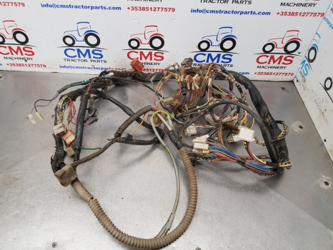 Fiat 160-90, 140-90, 115-90, 180-90, 160-90 Dash Wiring Loom Complete 5131408 - Kaablid/ Juhtmestik: pilt 2 Fiat 160-90, 140-90, 115-90, 180-90, 160-90 Dash Wiring Loom Complete 5131408 - Kaablid/ Juhtmestik: pilt 2