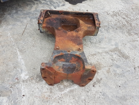 Fiat 70-90, 55-90, 60-90, 80-90 Front Axle Casting, Support 5120492, 5142827 - Esitelg - Traktor: pilt 3 Fiat 70-90, 55-90, 60-90, 80-90 Front Axle Casting, Support 5120492, 5142827 - Esitelg - Traktor: pilt 3