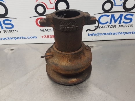 Fiat 70-90, 66, 88, 90, 94 Series, Clutch Bearing Carrier Assy 5147787 - Sidur ja varuosad - Traktor: pilt 1 Fiat 70-90, 66, 88, 90, 94 Series, Clutch Bearing Carrier Assy 5147787 - Sidur ja varuosad - Traktor: pilt 1