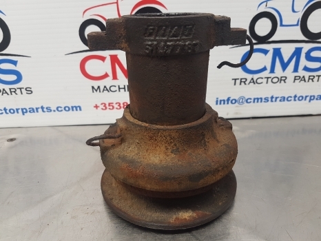 Fiat 70-90, 66, 88, 90, 94 Series, Clutch Bearing Carrier Assy 5147787 - Sidur ja varuosad - Traktor: pilt 2 Fiat 70-90, 66, 88, 90, 94 Series, Clutch Bearing Carrier Assy 5147787 - Sidur ja varuosad - Traktor: pilt 2