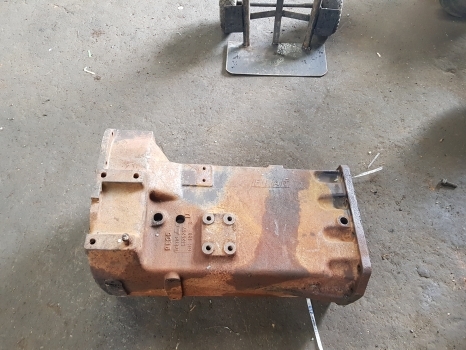 Fiat 70-90, 80-90, 60-90, 70-88, 60-88, 80-88 Transmission Housing 5125267 - Käigukast: pilt 2 Fiat 70-90, 80-90, 60-90, 70-88, 60-88, 80-88 Transmission Housing 5125267 - Käigukast: pilt 2