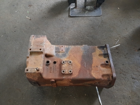 Fiat 70-90, 80-90, 60-90, 70-88, 60-88, 80-88 Transmission Housing 5125267 - Käigukast: pilt 1 Fiat 70-90, 80-90, 60-90, 70-88, 60-88, 80-88 Transmission Housing 5125267 - Käigukast: pilt 1