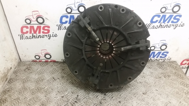 Fiat 780 Clutch Pressure Plate. Please Check By Photos And Description. - Sidur ja varuosad - Traktor: pilt 1 Fiat 780 Clutch Pressure Plate. Please Check By Photos And Description. - Sidur ja varuosad - Traktor: pilt 1