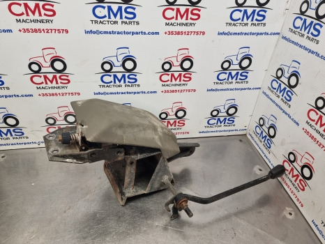 Fiat F140, F120, F130, F Series, Cab Steering Column Support 5153593, 5153599 - Kabiin ja interjöör: pilt 1 Fiat F140, F120, F130, F Series, Cab Steering Column Support 5153593, 5153599 - Kabiin ja interjöör: pilt 1