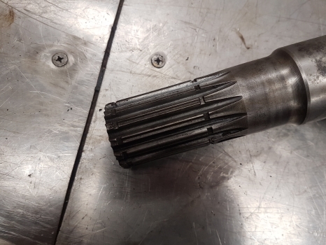 Fiat F140dt, Fiat120dt, Fiat130dt Front Axle Drive Shaft Lhs 5154038 - Veovõll - Traktor: pilt 2 Fiat F140dt, Fiat120dt, Fiat130dt Front Axle Drive Shaft Lhs 5154038 - Veovõll - Traktor: pilt 2
