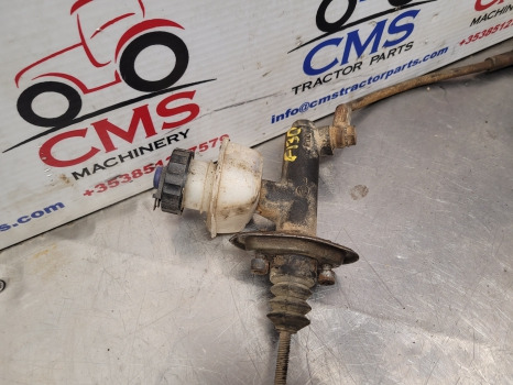 Fiat New Holland F, M, 60 Series F130, M115, 8160 Clutch Master Cylinder 5150299 - Sidurisilinder - Traktor: pilt 3 Fiat New Holland F, M, 60 Series F130, M115, 8160 Clutch Master Cylinder 5150299 - Sidurisilinder - Traktor: pilt 3