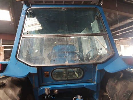 Ford 10, 30, 100, 200, 600, 1000 Super Q Cab Rear Windows Seal E7nn9442082ba, - Aken ja varuosad - Auto: pilt 4 Ford 10, 30, 100, 200, 600, 1000 Super Q Cab Rear Windows Seal E7nn9442082ba, - Aken ja varuosad - Auto: pilt 4