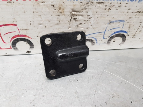 Ford 10, 40 Series 7610 Fwd Drop Box Plate Car125000, Car120878, 83962768 - Esitelg: pilt 2 Ford 10, 40 Series 7610 Fwd Drop Box Plate Car125000, Car120878, 83962768 - Esitelg: pilt 2