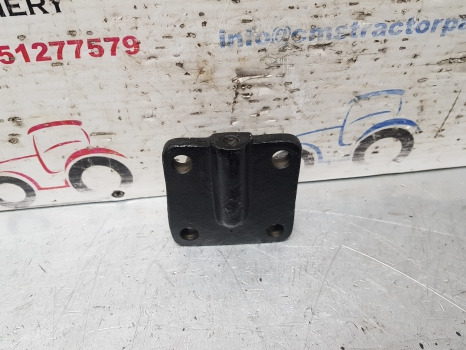 Ford 10, 40 Series 7610 Fwd Drop Box Plate Car125000, Car120878, 83962768 - Esitelg: pilt 3 Ford 10, 40 Series 7610 Fwd Drop Box Plate Car125000, Car120878, 83962768 - Esitelg: pilt 3