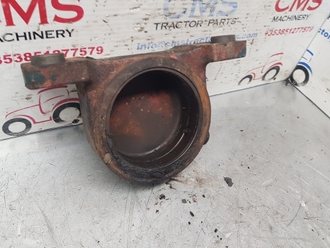 Ford 10, 40 Series 8240, 7840 Front Axle Support Car116841, 1-33-741-808, 18422 - Esitelg - Traktor: pilt 2 Ford 10, 40 Series 8240, 7840 Front Axle Support Car116841, 1-33-741-808, 18422 - Esitelg - Traktor: pilt 2