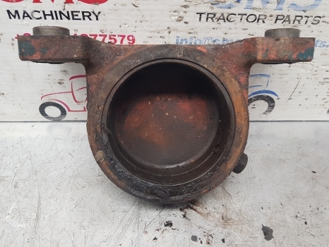 Ford 10, 40 Series 8240, 7840 Front Axle Support Car116841, 1-33-741-808, 18422 - Esitelg - Traktor: pilt 3 Ford 10, 40 Series 8240, 7840 Front Axle Support Car116841, 1-33-741-808, 18422 - Esitelg - Traktor: pilt 3