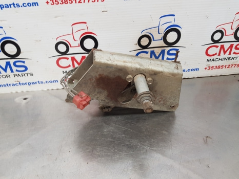 Ford 10, 600, Tw Ser 6610 Q Cab Wiper Motor D9nn17b571ab, D9nn17485ba,d5nn17504a - Klaasipuhasti: pilt 3 Ford 10, 600, Tw Ser 6610 Q Cab Wiper Motor D9nn17b571ab, D9nn17485ba,d5nn17504a - Klaasipuhasti: pilt 3