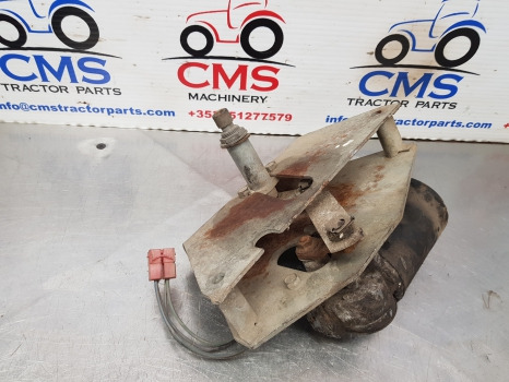 Ford 10, 600, Tw Ser 6610 Q Cab Wiper Motor D9nn17b571ab, D9nn17485ba,d5nn17504a - Klaasipuhasti: pilt 4 Ford 10, 600, Tw Ser 6610 Q Cab Wiper Motor D9nn17b571ab, D9nn17485ba,d5nn17504a - Klaasipuhasti: pilt 4