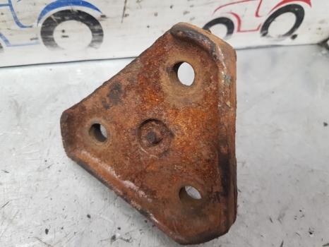 Ford 10 Ser 7810 Carraro Front Axle King Pin Pair Top, Bottom Car115729, 115729 - Esitelg - Traktor: pilt 4 Ford 10 Ser 7810 Carraro Front Axle King Pin Pair Top, Bottom Car115729, 115729 - Esitelg - Traktor: pilt 4