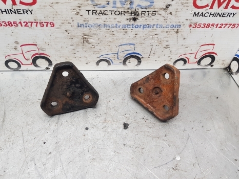 Ford 10 Ser 7810 Carraro Front Axle King Pin Pair Top, Bottom Car115729, 115729 - Esitelg - Traktor: pilt 2 Ford 10 Ser 7810 Carraro Front Axle King Pin Pair Top, Bottom Car115729, 115729 - Esitelg - Traktor: pilt 2