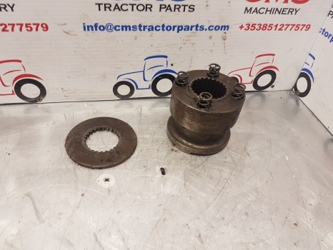 Ford 10 Series 7810 Fwd Dropbox Clutch Coupling Car120891, 83957939, Car120891gv - Jõuülekanne - Traktor: pilt 1 Ford 10 Series 7810 Fwd Dropbox Clutch Coupling Car120891, 83957939, Car120891gv - Jõuülekanne - Traktor: pilt 1