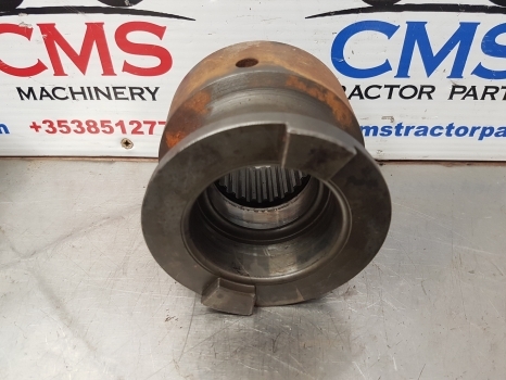 Ford 10 Series 7810 Fwd Dropbox Clutch Coupling Car120891, 83957939, Car120891gv - Jõuülekanne - Traktor: pilt 3 Ford 10 Series 7810 Fwd Dropbox Clutch Coupling Car120891, 83957939, Car120891gv - Jõuülekanne - Traktor: pilt 3