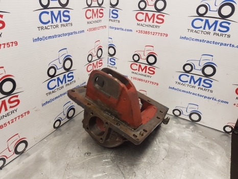 Ford 10 Series 8210, 7810 Fwd Dropbox Housing Car122553, Car122554, 18841 - Jõuülekanne - Traktor: pilt 4 Ford 10 Series 8210, 7810 Fwd Dropbox Housing Car122553, Car122554, 18841 - Jõuülekanne - Traktor: pilt 4