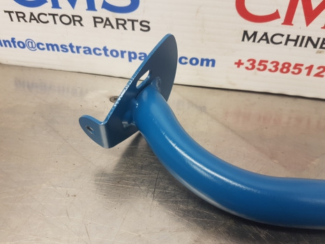 Ford 1000, 600 Series, 4000, 4600 Side Marker Lamp Bracket 83908712 - Tuled/ Valgus: pilt 3 Ford 1000, 600 Series, 4000, 4600 Side Marker Lamp Bracket 83908712 - Tuled/ Valgus: pilt 3