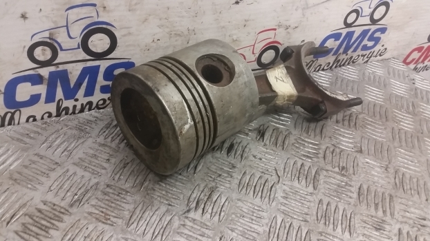 Ford 2910, 3, 4 Cyl Piston Assy , Conrod D8nn6108aa, E3hn6200ac42, 82849195 - Kolvid/ Rõngad/ Puksid - Traktor: pilt 4 Ford 2910, 3, 4 Cyl Piston Assy , Conrod D8nn6108aa, E3hn6200ac42, 82849195 - Kolvid/ Rõngad/ Puksid - Traktor: pilt 4