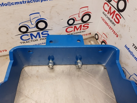 Ford 3000, 2000, 2600, 3600, 4100, 3610, 4100, 3910 Front Weight Carrier - Vastukaal: pilt 4 Ford 3000, 2000, 2600, 3600, 4100, 3610, 4100, 3910 Front Weight Carrier - Vastukaal: pilt 4