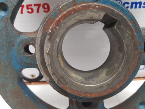 Ford 3000, 4000, 5000, 2110, 2310 Crankshaft Pulley D5nn6a312a ,83903583 - Rihmapinguti - Traktor: pilt 4 Ford 3000, 4000, 5000, 2110, 2310 Crankshaft Pulley D5nn6a312a ,83903583 - Rihmapinguti - Traktor: pilt 4