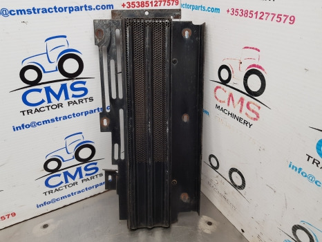 Ford 40 Series 5640, 7740, 7840, 8240, 8340 Side Grill Rhs F0nn8200af, 81873324 - Võre: pilt 1 Ford 40 Series 5640, 7740, 7840, 8240, 8340 Side Grill Rhs F0nn8200af, 81873324 - Võre: pilt 1