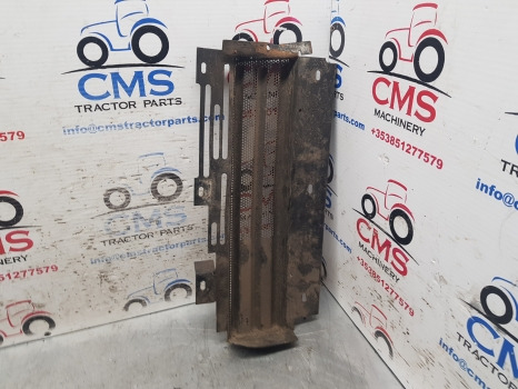 Ford 40 Series 6640, 7740, 7840, 8240, 8340 Side Grill Lhs F0nn8201af, 81873325 - Võre: pilt 5 Ford 40 Series 6640, 7740, 7840, 8240, 8340 Side Grill Lhs F0nn8201af, 81873325 - Võre: pilt 5