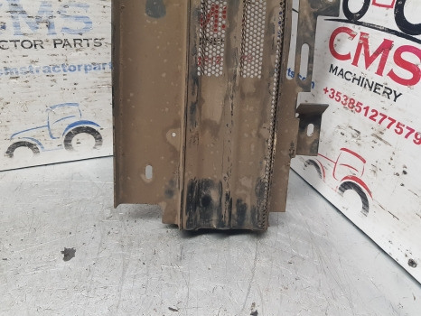 Ford 40 Series 6640, 7740, 7840, 8240, 8340 Side Grill Lhs F0nn8201af, 81873325 - Võre: pilt 4 Ford 40 Series 6640, 7740, 7840, 8240, 8340 Side Grill Lhs F0nn8201af, 81873325 - Võre: pilt 4
