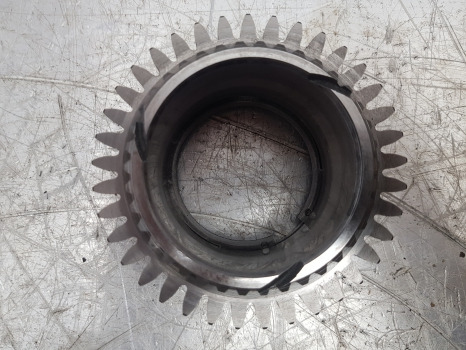 Ford 40 Series,8240, 7840,8340, 7740,5640, 6640, Sle Transmission Gear 81871936 - Jõuülekanne: pilt 3 Ford 40 Series,8240, 7840,8340, 7740,5640, 6640, Sle Transmission Gear 81871936 - Jõuülekanne: pilt 3