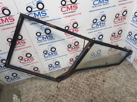 Ford 4110, 5610, 6410, 7410 Lp Cab Door Right 83931994, 83957672 - Uks ja varuosad - Traktor: pilt 1 Ford 4110, 5610, 6410, 7410 Lp Cab Door Right 83931994, 83957672 - Uks ja varuosad - Traktor: pilt 1