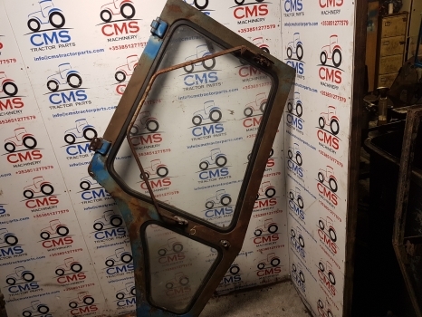 Ford 4600, 7710, 6600 Tw20, Tw20 Q Cab Door Right Assembly D8nn9420124bc - Uks ja varuosad - Traktor: pilt 1 Ford 4600, 7710, 6600 Tw20, Tw20 Q Cab Door Right Assembly D8nn9420124bc - Uks ja varuosad - Traktor: pilt 1