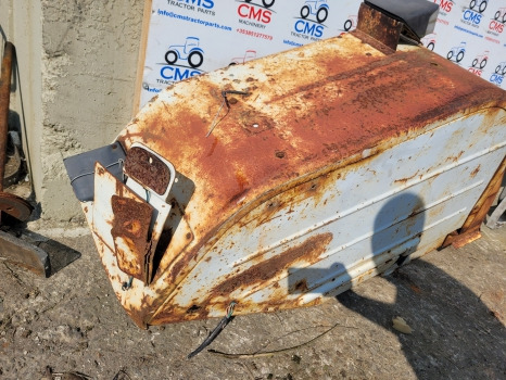 Ford 5000, 6000, 7000 Cab Rear Mudguard Fender Lhs Wide Type 82008463 - Poritiib: pilt 2 Ford 5000, 6000, 7000 Cab Rear Mudguard Fender Lhs Wide Type 82008463 - Poritiib: pilt 2