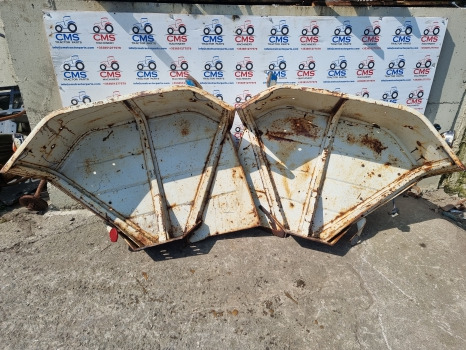 Ford 5000, 6000, 7000 Mudguard Pair As Pictures, 82008463, 82008463 - Poritiib: pilt 1 Ford 5000, 6000, 7000 Mudguard Pair As Pictures, 82008463, 82008463 - Poritiib: pilt 1