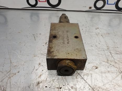 Ford 555 Hydraulic Check Valve 81873170 , Sauer-sundstrand Rpl06/c5-unf 495 - Hüdrauliline klapp - Traktor: pilt 4 Ford 555 Hydraulic Check Valve 81873170 , Sauer-sundstrand Rpl06/c5-unf 495 - Hüdrauliline klapp - Traktor: pilt 4