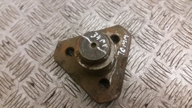 Juhtimine - Traktor Ford 5640, 6640, 7740, 7840, 8240, 8340 Set Of King Pins 81863173, Car125149: pilt 6