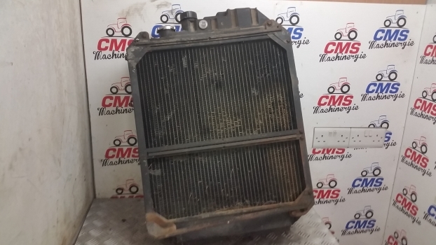 Ford 5640, 6640, 7740 Engine Water Cooling Radiator 82015101, 82010660 - Radiaator - Traktor: pilt 3 Ford 5640, 6640, 7740 Engine Water Cooling Radiator 82015101, 82010660 - Radiaator - Traktor: pilt 3