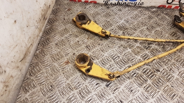 Ford 655, 555 A, B, C, D Digger Brake Linkage D4nn2465b - Piduriosad - Ekskavaator-laadur: pilt 3 Ford 655, 555 A, B, C, D Digger Brake Linkage D4nn2465b - Piduriosad - Ekskavaator-laadur: pilt 3
