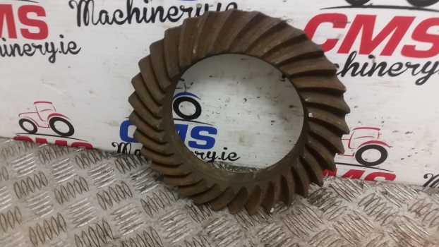 Ford 655, 655a, 555a Jcb 3cx Bevel Ring Gear 32t, 146 Mm - Jõuülekanne - Ekskavaator-laadur: pilt 1 Ford 655, 655a, 555a Jcb 3cx Bevel Ring Gear 32t, 146 Mm - Jõuülekanne - Ekskavaator-laadur: pilt 1