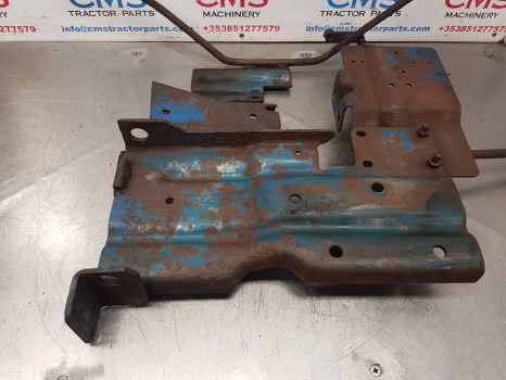 Ford 6610, 7710, Battery Support And Pannel Support E4nn16b814cb, E5nn10769aa - Aku - Traktor: pilt 2 Ford 6610, 7710, Battery Support And Pannel Support E4nn16b814cb, E5nn10769aa - Aku - Traktor: pilt 2